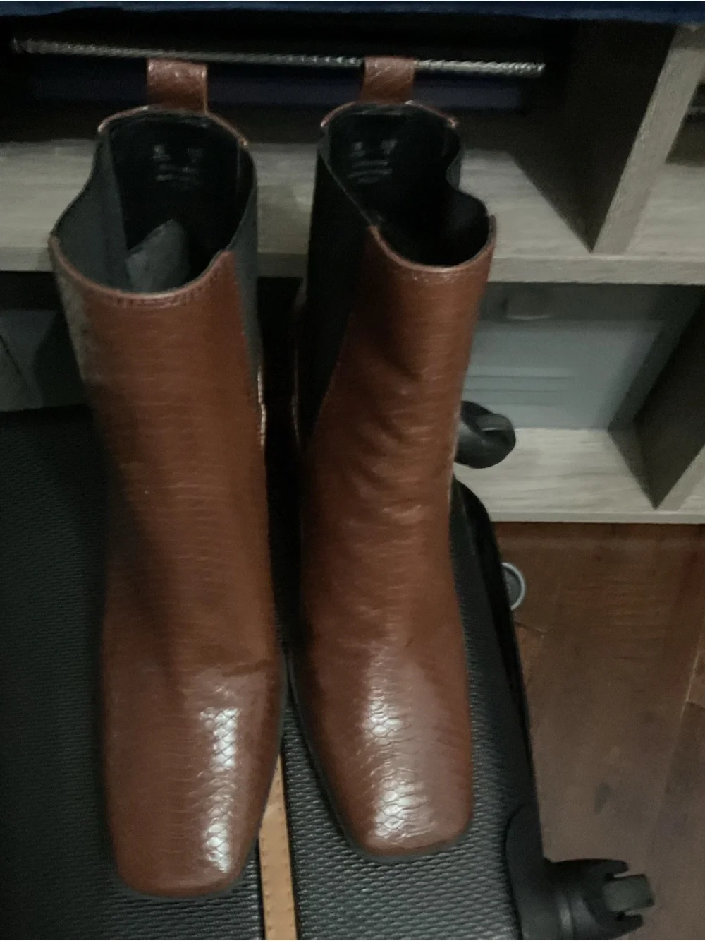 Women's Brown Leather Chelsea Boot with Textured Finish block heel